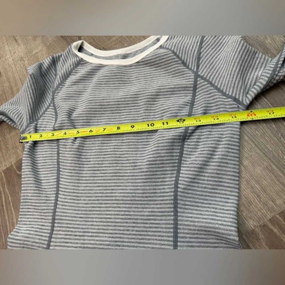 Lululemon Run Turn Around Long Sleeve Heathered Blur Gray Size 6